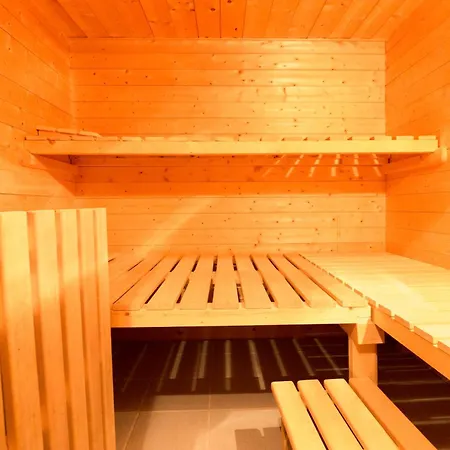 Berggasthof Hoellenstein Pensjonat 3*