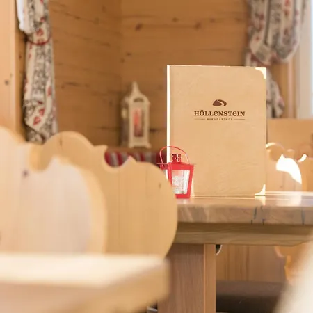 Berggasthof Hoellenstein Pensjonat 3*