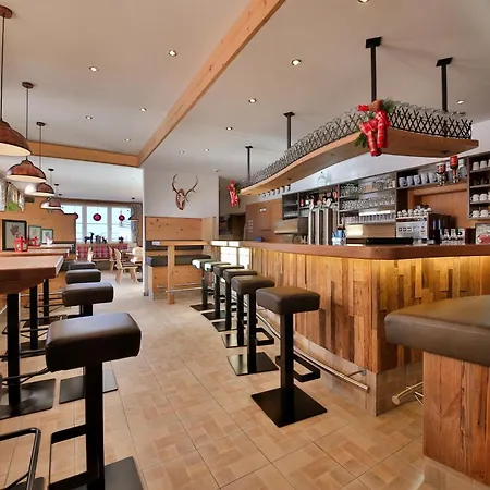 Berggasthof Hoellenstein